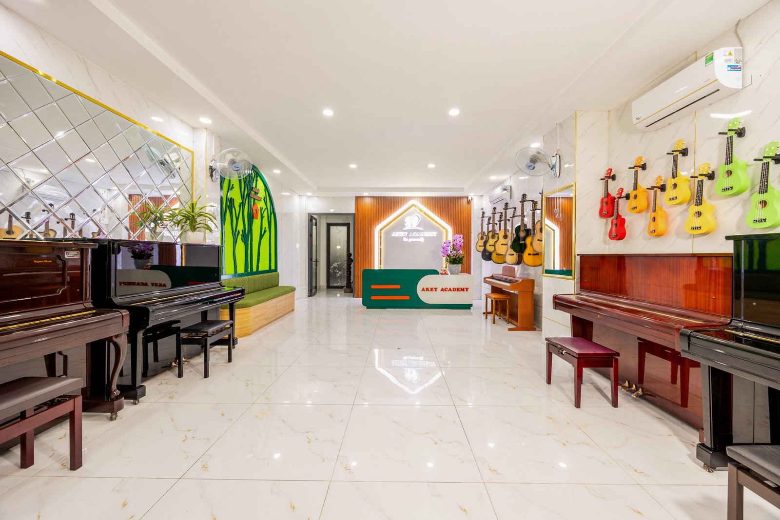 Khu vực học nhạc cụ tại AKey Academy